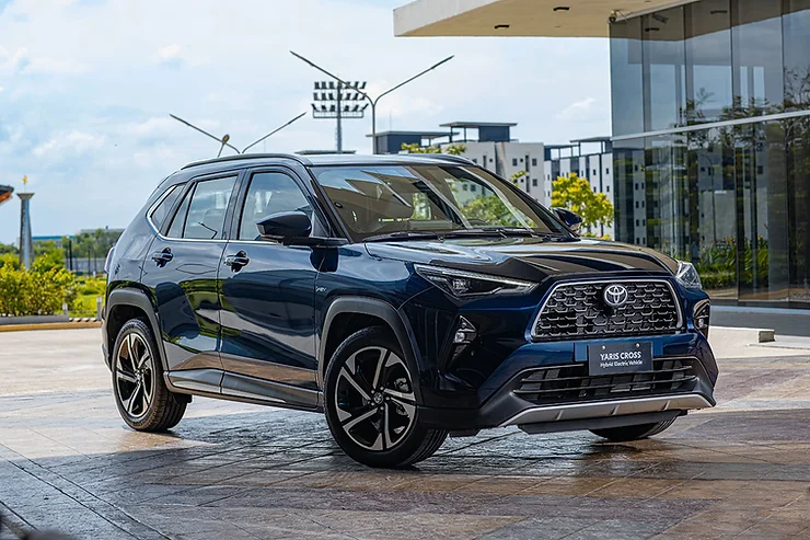 thuê xe 7 chỗ vĩnh long